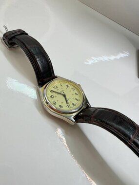 Nevada Classic Quartz Watch – Vintage Style